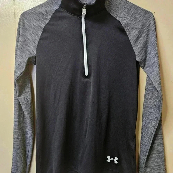 Under Armour Half Zip - Picture 2 of 4